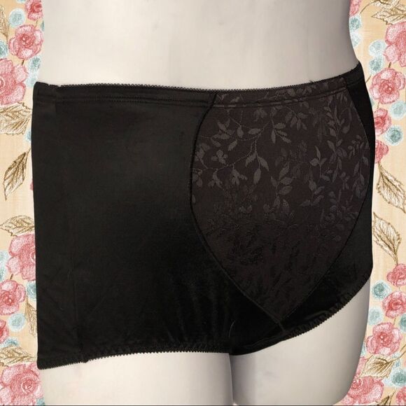 Bali black tummy control briefs Nwot - Picture 3 of 4